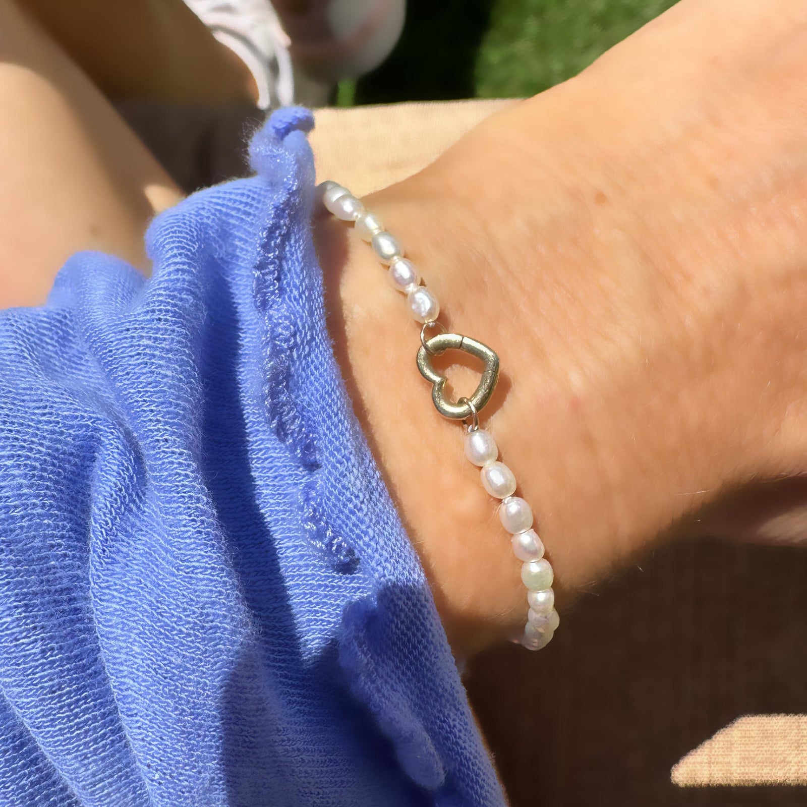 9kt Gold Pearl Heart Strung Bracelet