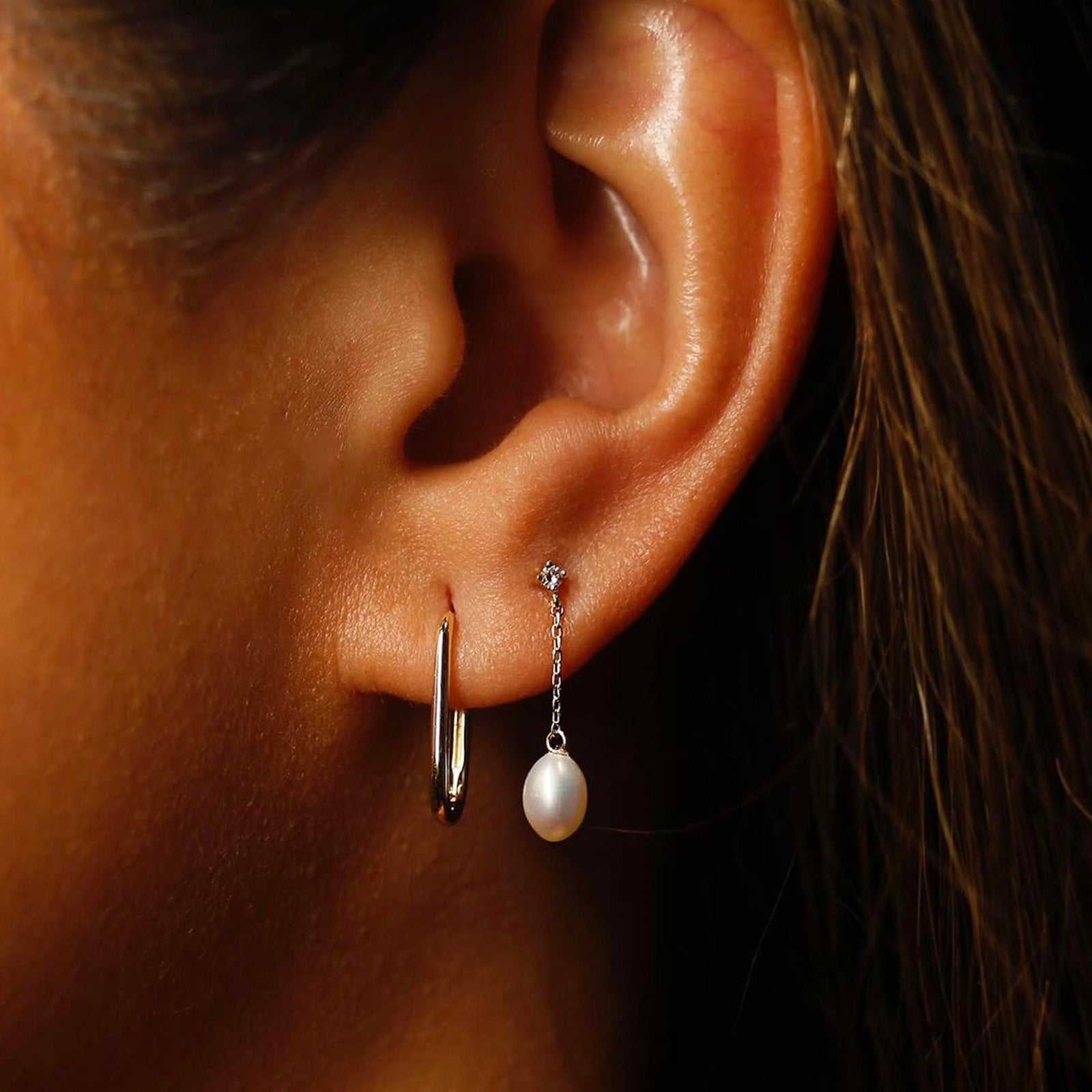 14kt Pearl and Sapphire Droplet Studs