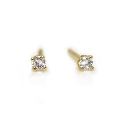 Buy Graceful Heart Diamond Stud Earrings Online | CaratLane