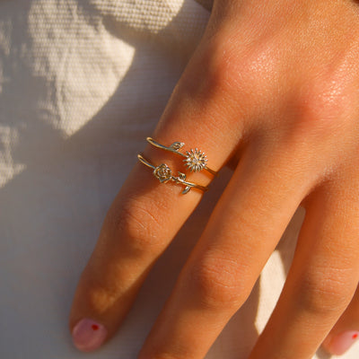 Solid Gold Eternal Daisy Ring