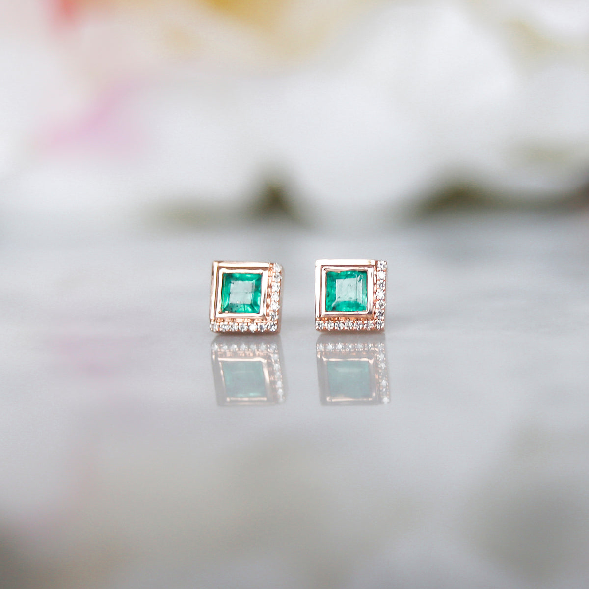Solid Rose Gold Emerald & Diamond Mystérieux Studs