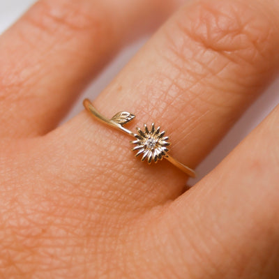 Solid Gold Eternal Daisy Ring