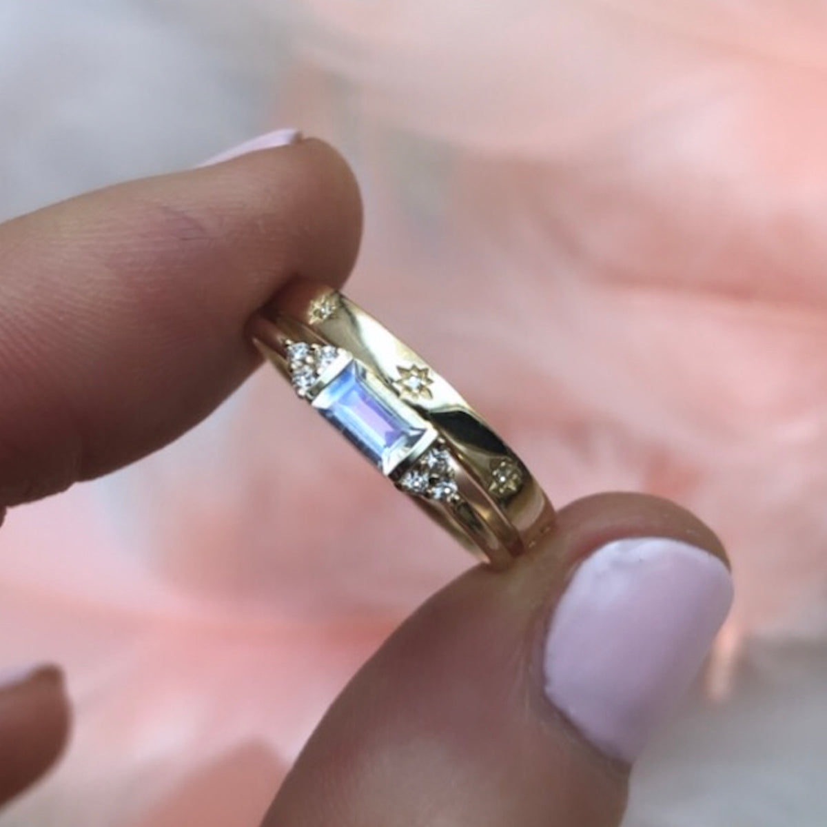 Solid Gold Diamond Stardust Band