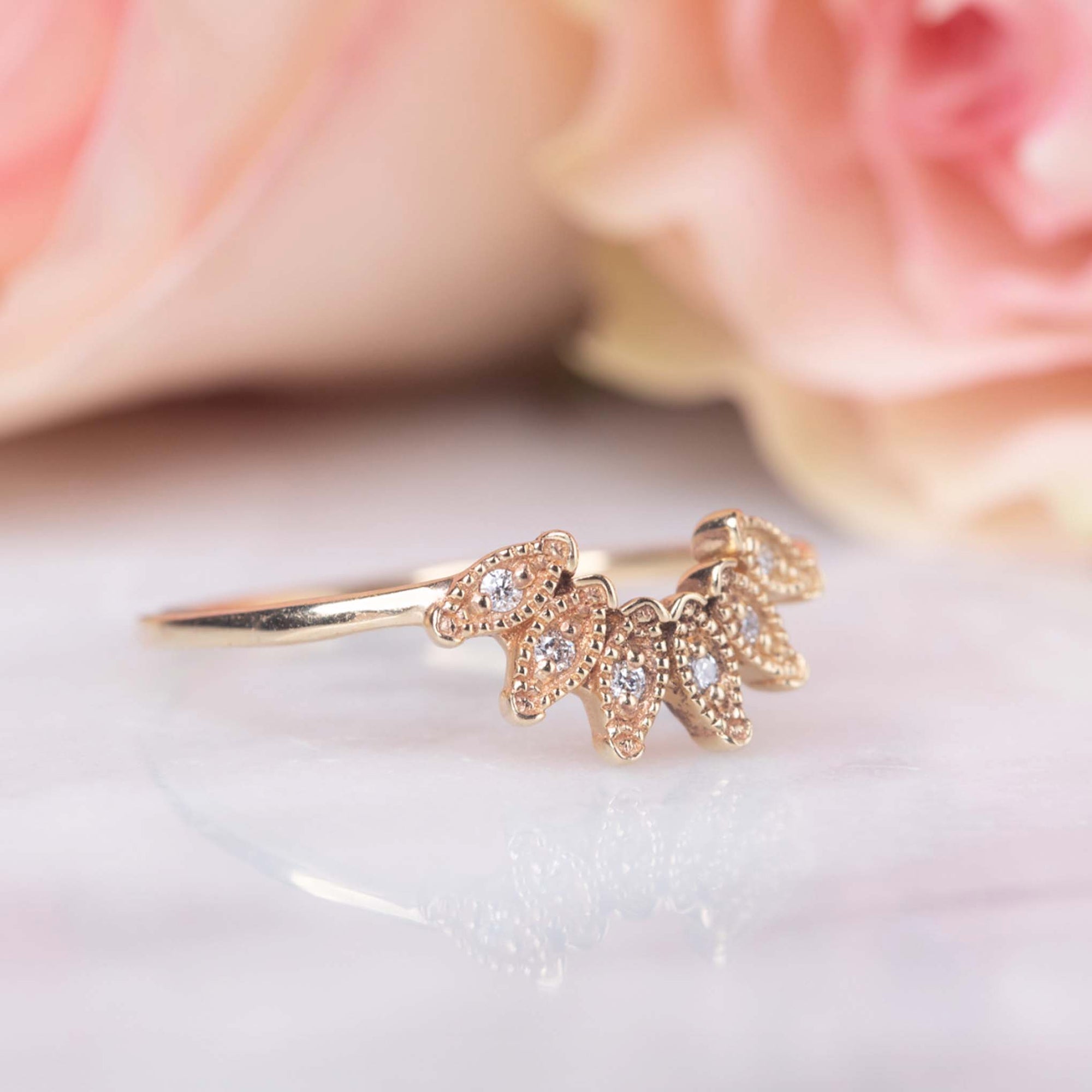 Solid Gold Pétales de Fleur Ring